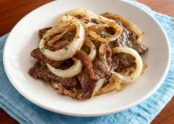 Beef Liver with Sautéed Onions